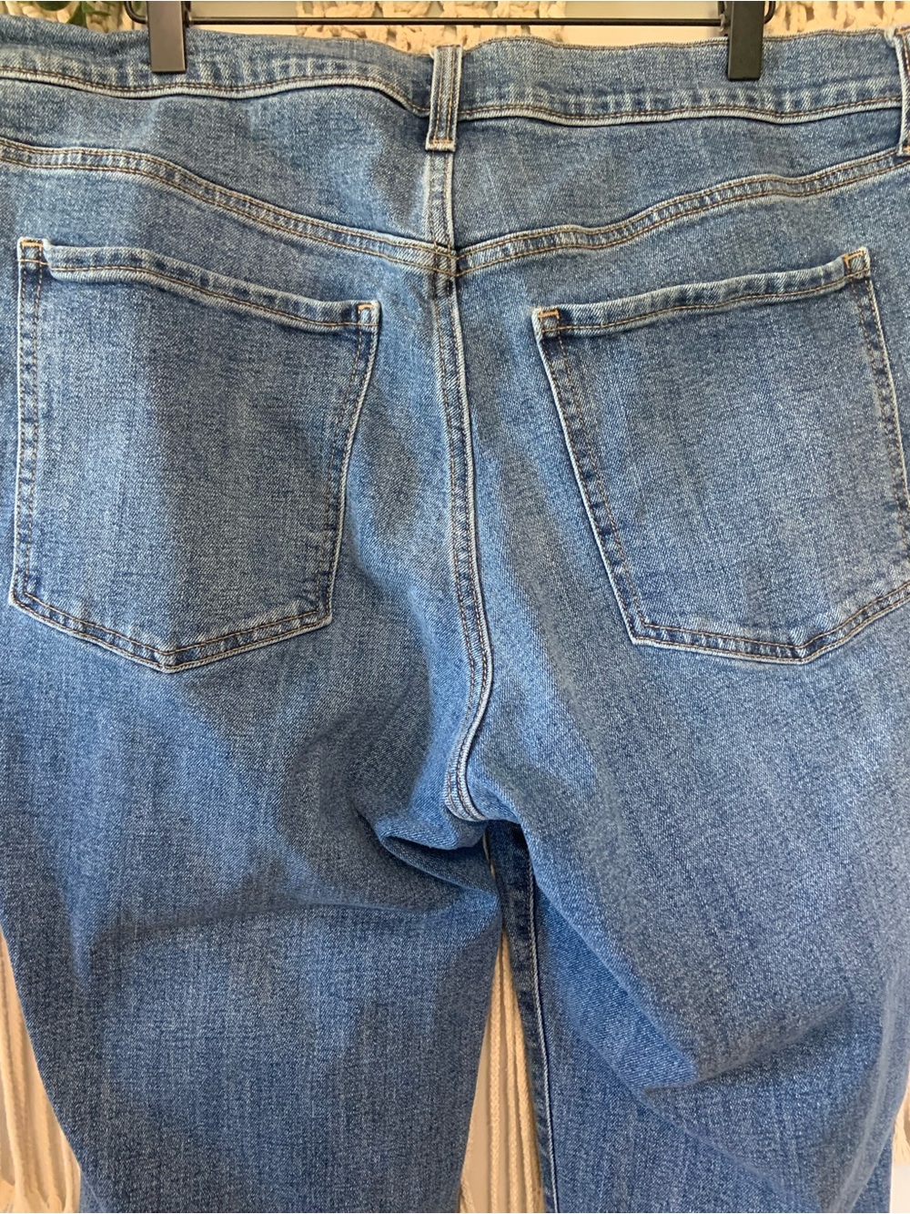 OLD NAVY Women’s High Rise OG Straight Secret Smooth Pockets Medium Wash 20 - Picture 4 of 8